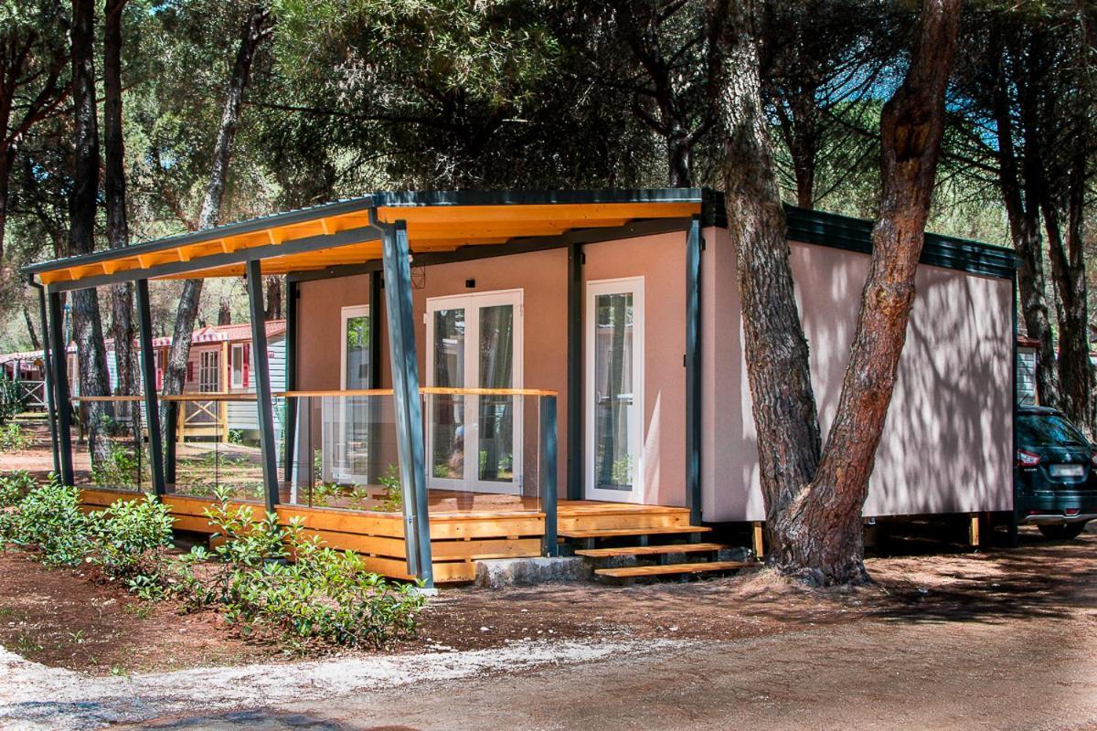 Lux Camp Bi Village, Mobile Home Villa Buba فاجانا المظهر الخارجي الصورة